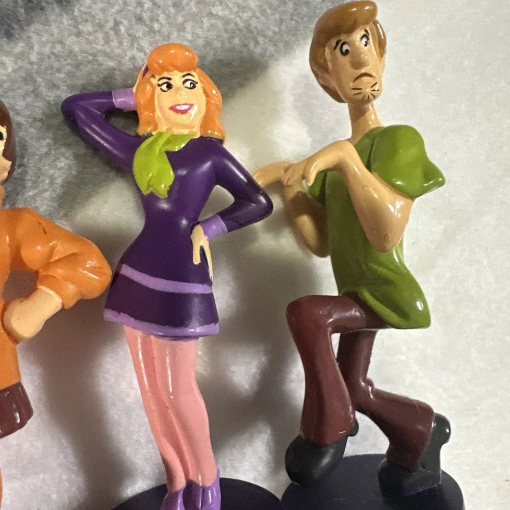Scooby Doo, Chess   Rook/ Queen/ knight  Lot of  4  Cartoon Network ! Halloween